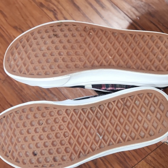 VANS Floral Plaid Patchwork HiTop Sneakers - Picture 7 of 7